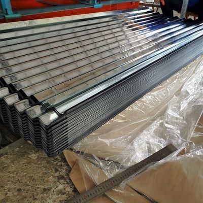 Hojas de techo de zinc galvanizado corrugado con servicio de procesamiento por perforación y espangles regulares de suministro directo
