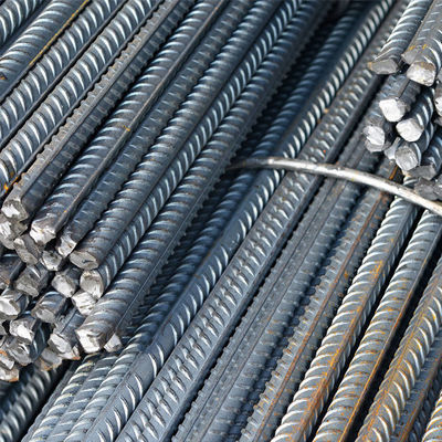 HRB400 HRB500 fe500 barras de refuerzo AiSi Material de aleación estándar para necesidades de construcción