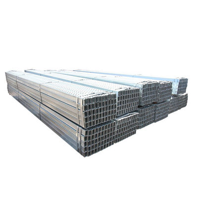 Suministradores de canales en forma de U de acero inoxidable con diseño perforado y estándar JIS ASTM GB BS EN DIN